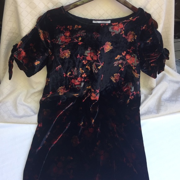 LOFT Red & Black Floral Velvet Dress.18126 - Picture 2 of 4